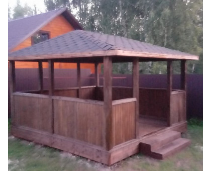 Беседка для дачи "Бригада" в Рузский городской округ с четырехскатной крышей